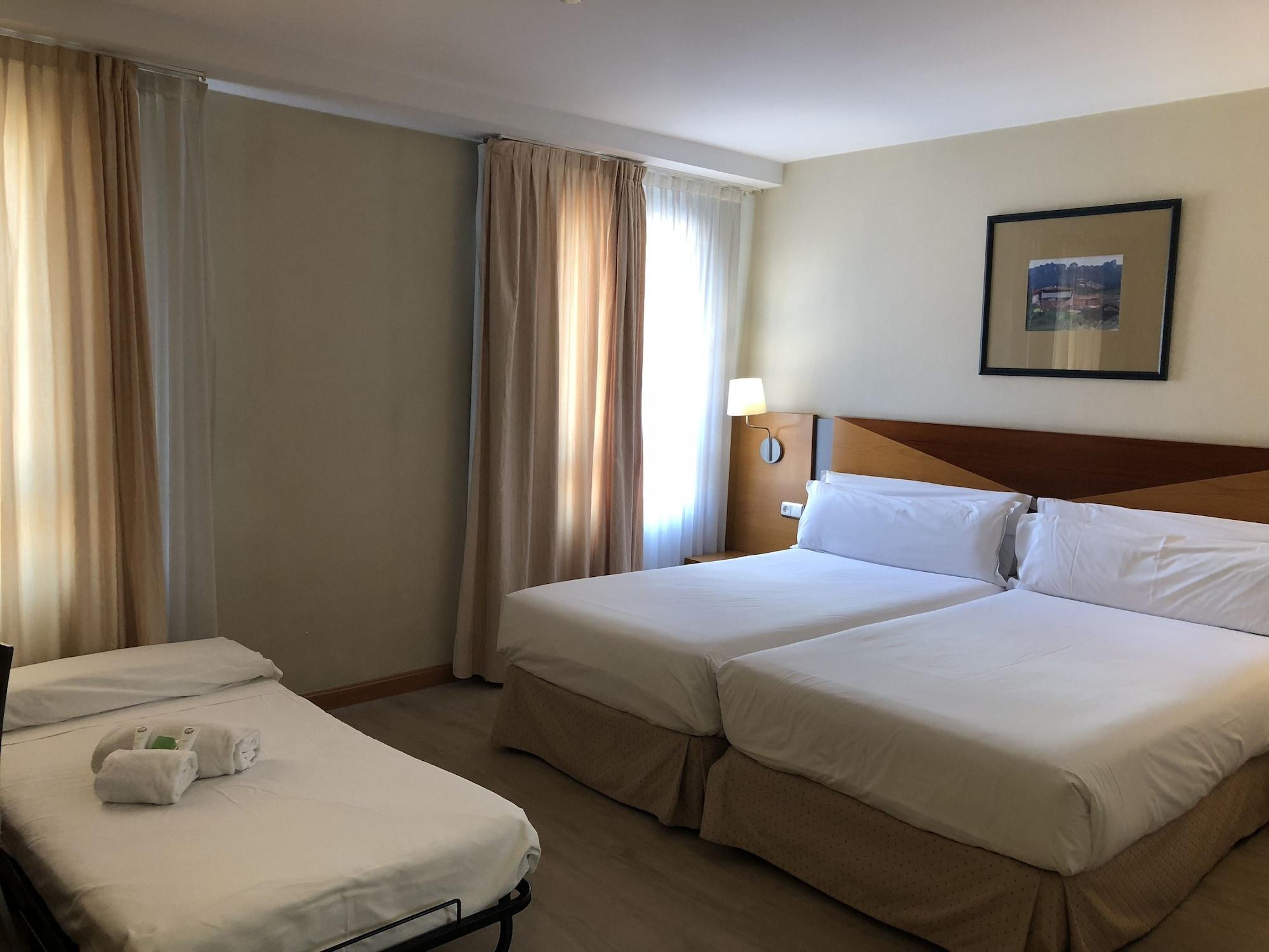 Oca Villa De Aviles Hotel מראה חיצוני תמונה