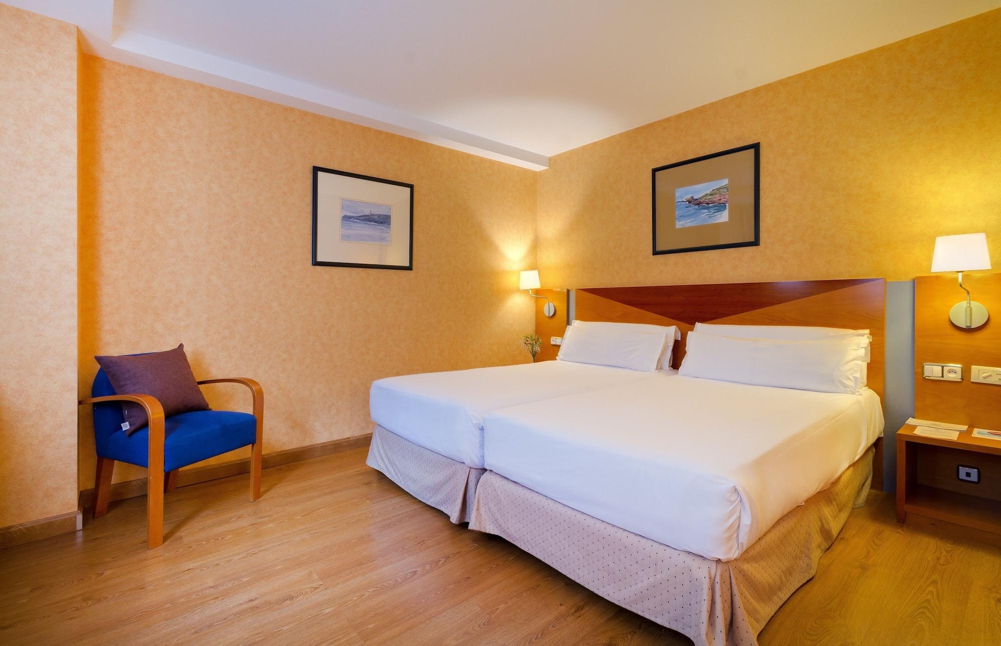 Oca Villa De Aviles Hotel מראה חיצוני תמונה