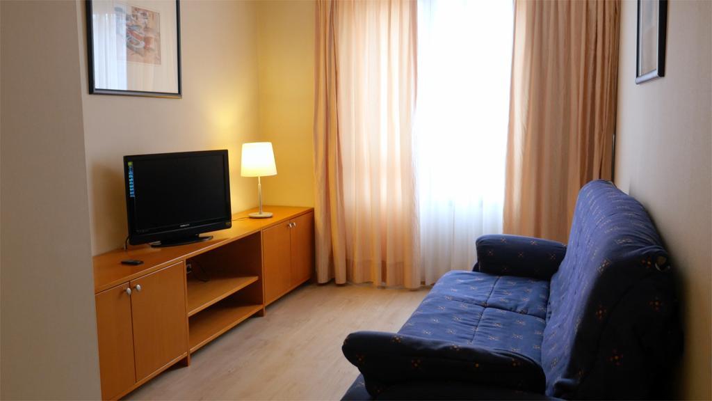 Oca Villa De Aviles Hotel מראה חיצוני תמונה