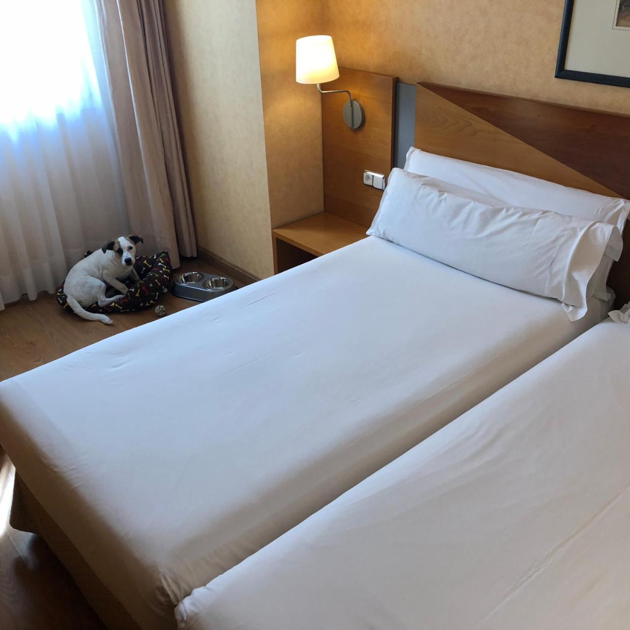 Oca Villa De Aviles Hotel מראה חיצוני תמונה