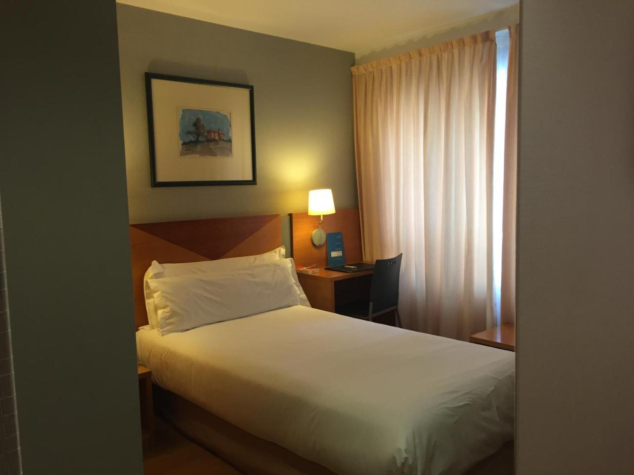 Oca Villa De Aviles Hotel מראה חיצוני תמונה